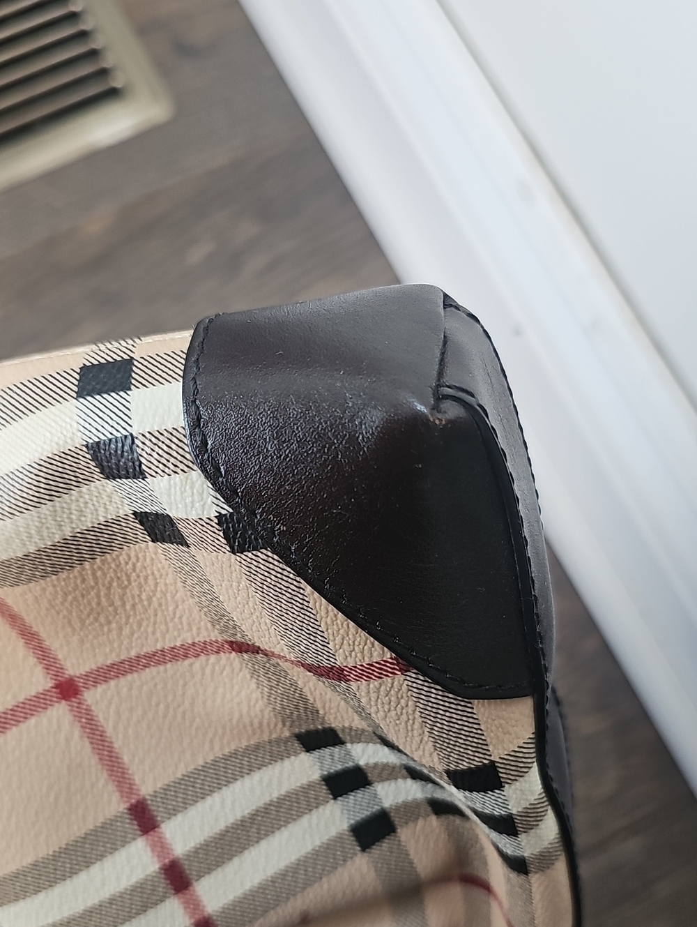 BURBERRY Classic Plaid Crossbody Bag with Dark Brown Trim - Picture 13 of 16